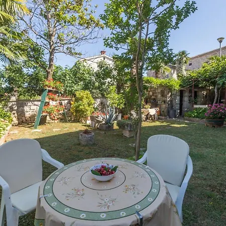 Anamarija Near The And The Fantastic Adria Sea With Over 10 Small Islands Close By 3*