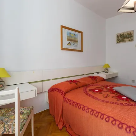 Anamarija Near The And The Fantastic Adria Sea With Over 10 Small Islands Close By Guest house 3*