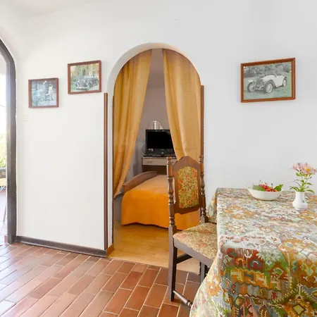 Anamarija Near The And The Fantastic Adria Sea With Over 10 Small Islands Close By Guest house 3*