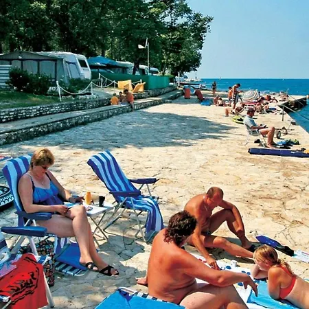 Anamarija Near The And The Fantastic Adria Sea With Over 10 Small Islands Close By Guest house